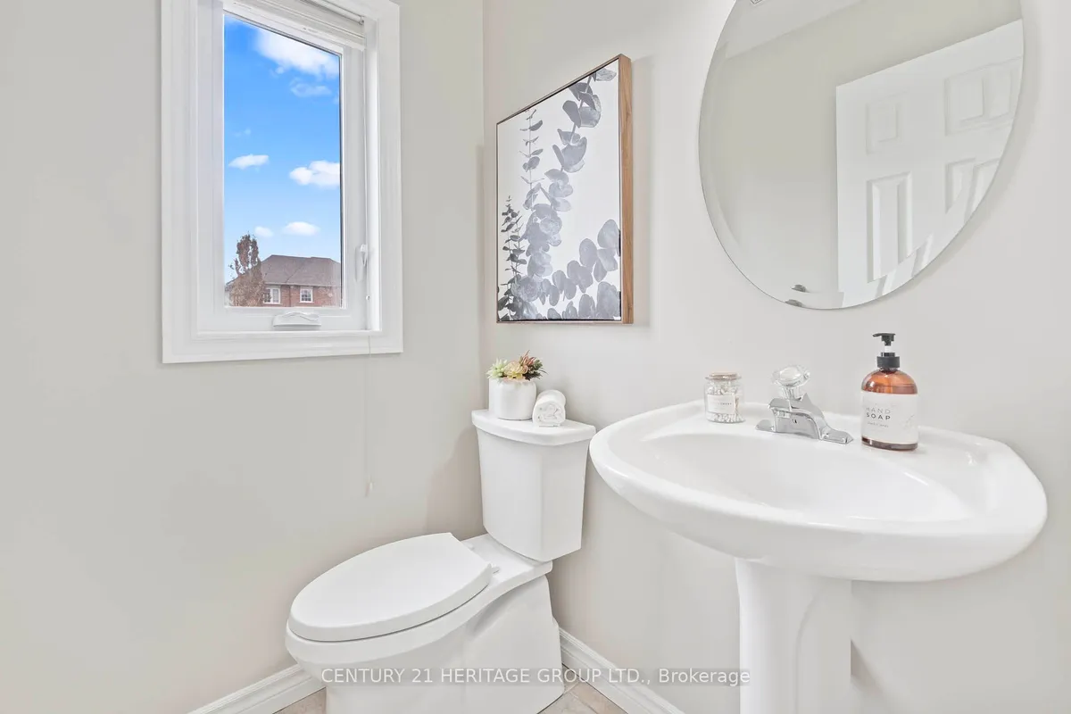 205 Braithwaite Avenue, ON L9G 5A6