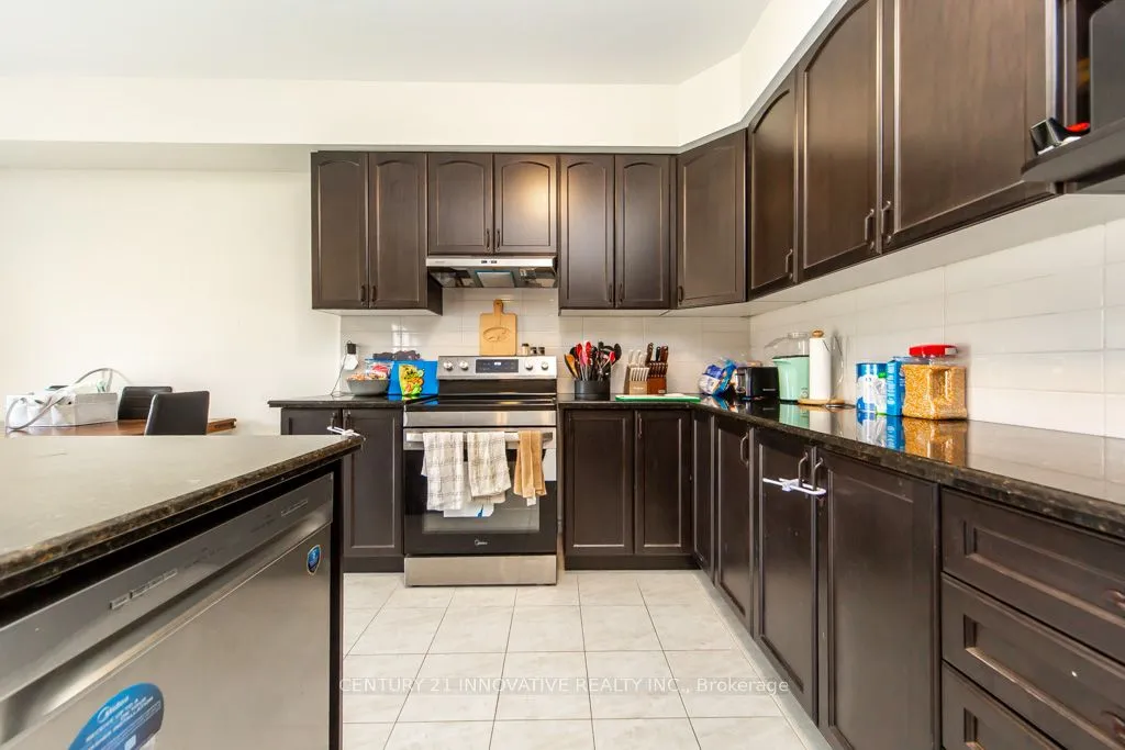 Detached living room at 260 Beechwood Forest Lane Gravenhurst