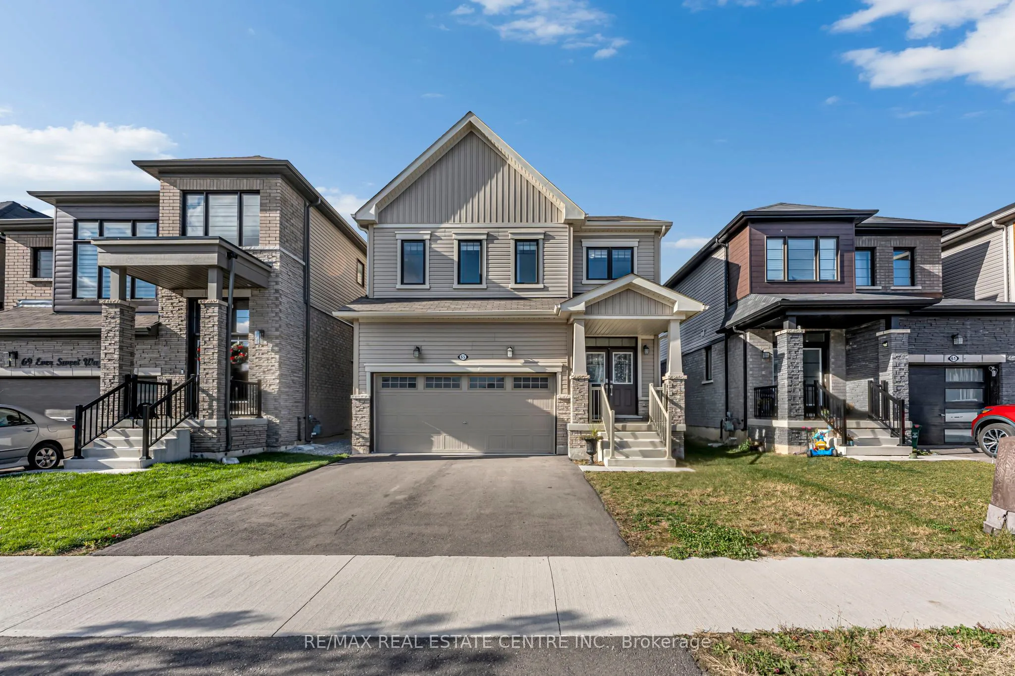 65 Ever Sweet Way, ON L2V 0K8