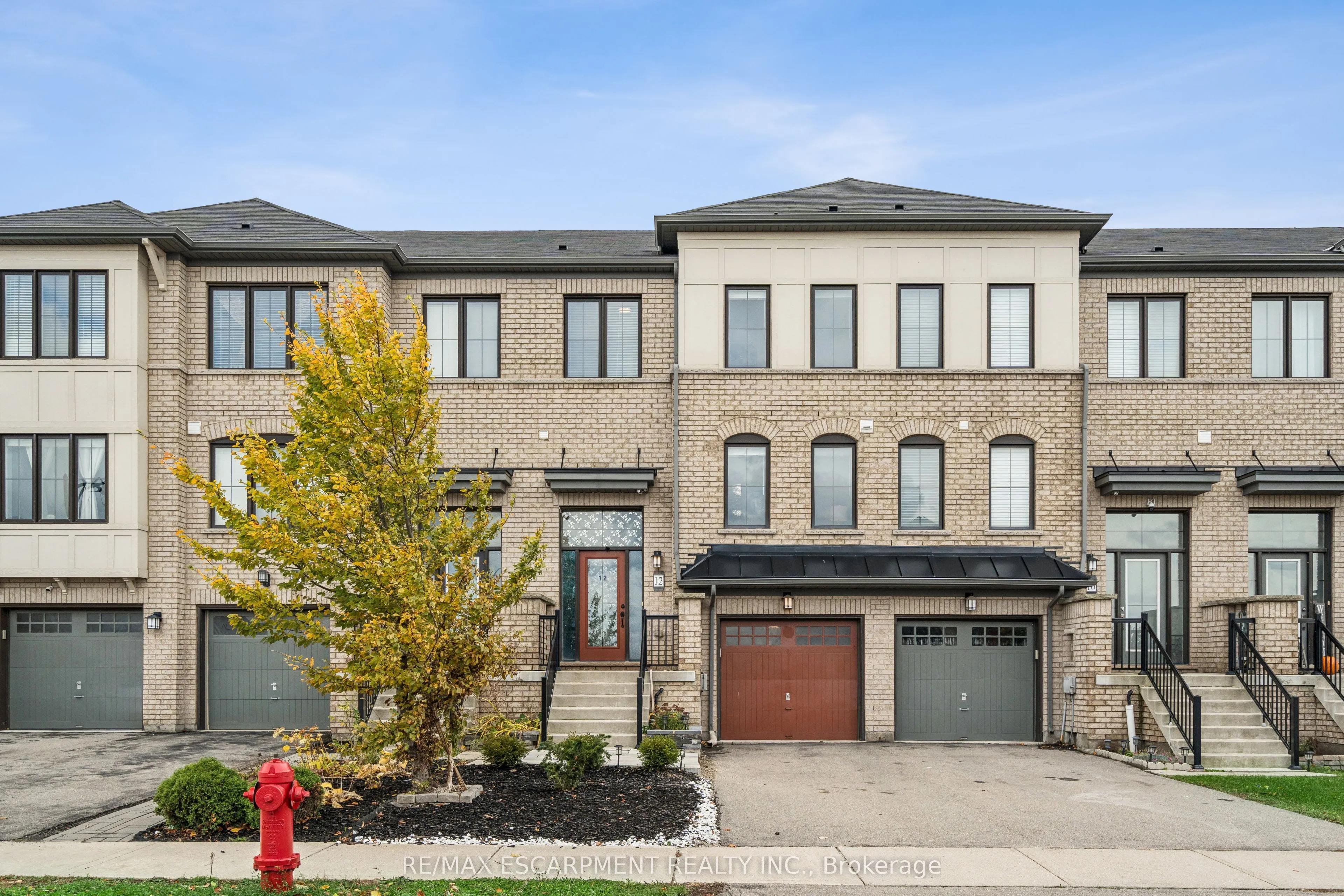 12 Crafter Crescent, ON L8J 0H6