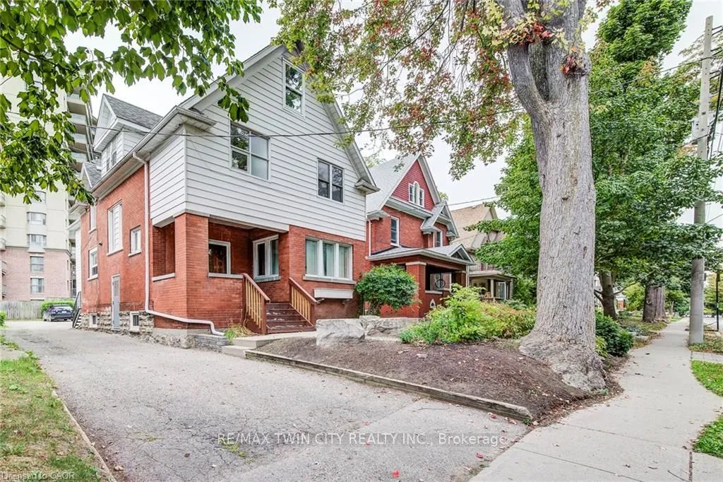 19 Schneider Avenue, ON N2G 1K7