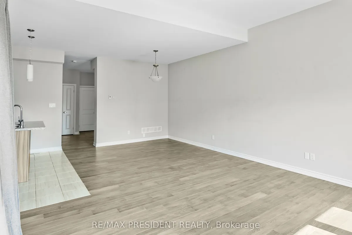 28 Mclaughlin Street, ON L3B 0J8