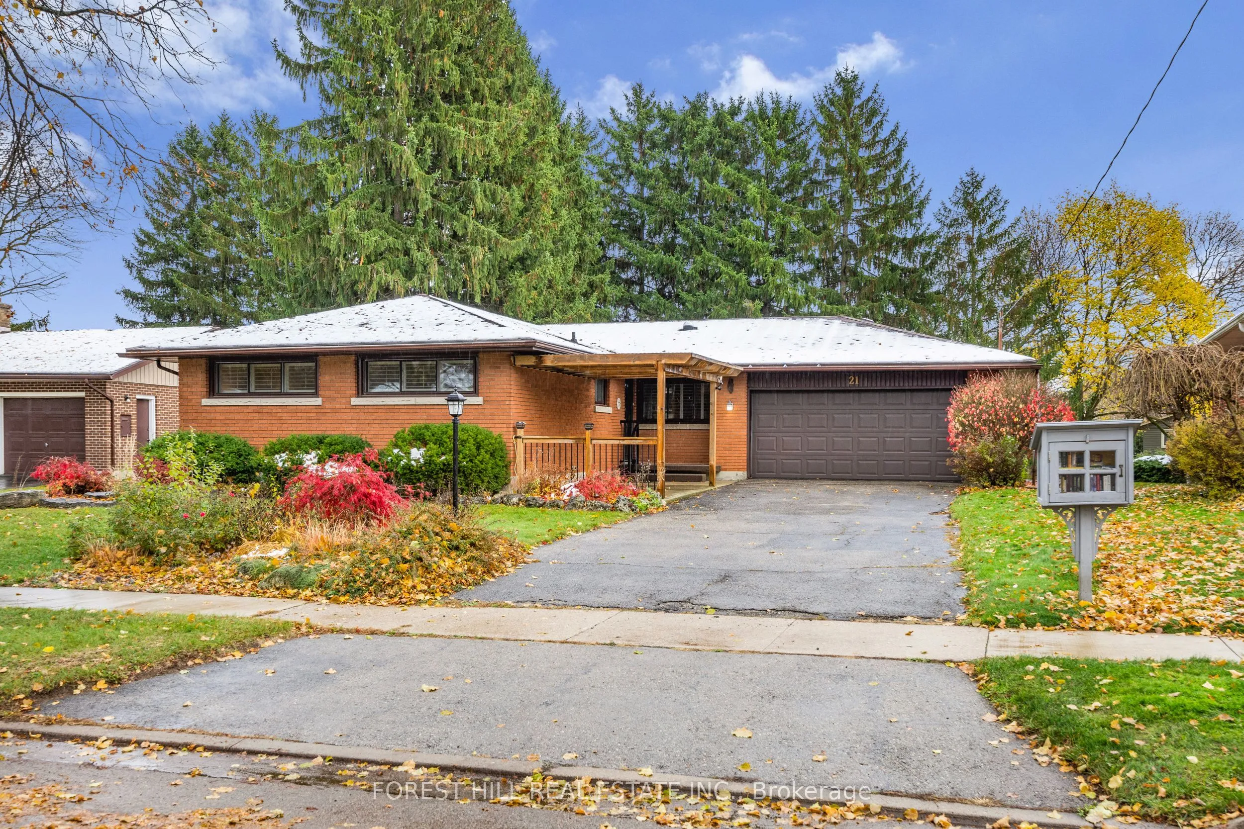 21 Cyprus Drive, ON N2M 4R4