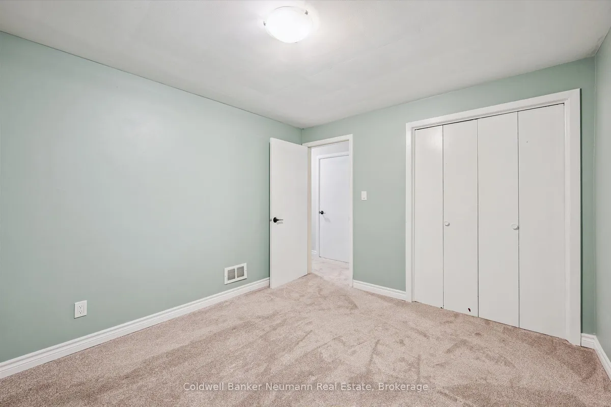 127 Avon Road, ON N2B 1T9