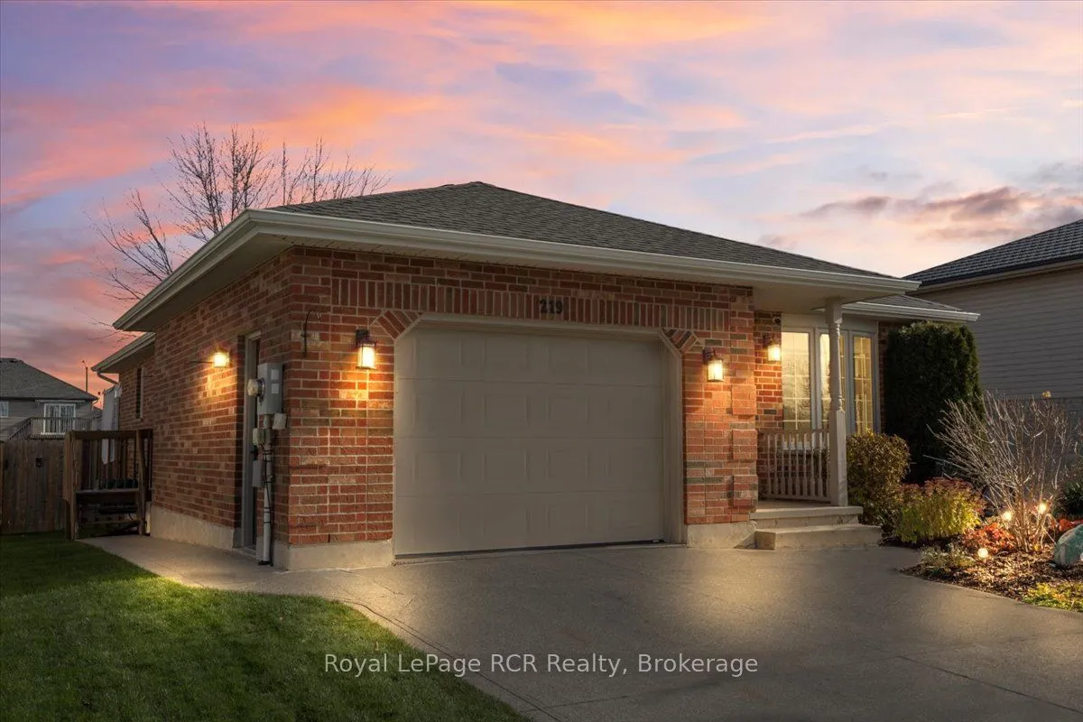 219 16th Avenue Crescent, ON N4N 3V3