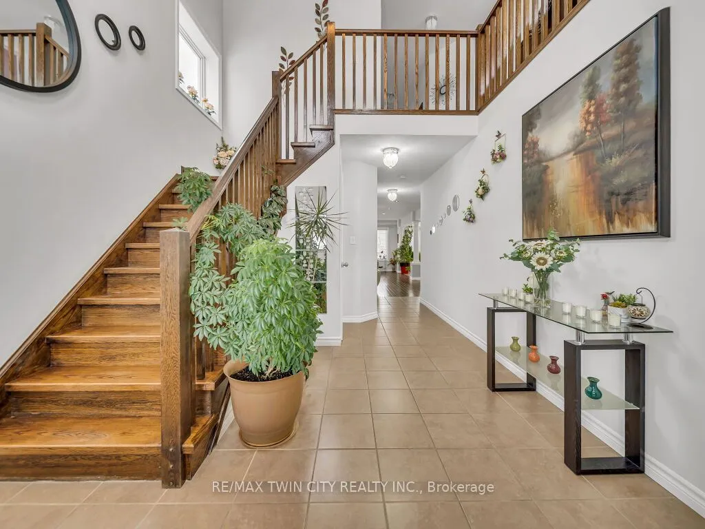 46 Woodbine Avenue, ON N2R 1V1