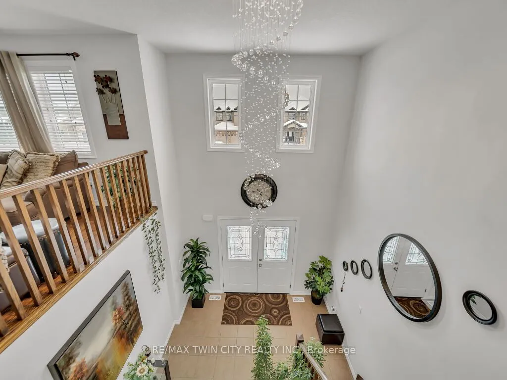 46 Woodbine Avenue, ON N2R 1V1