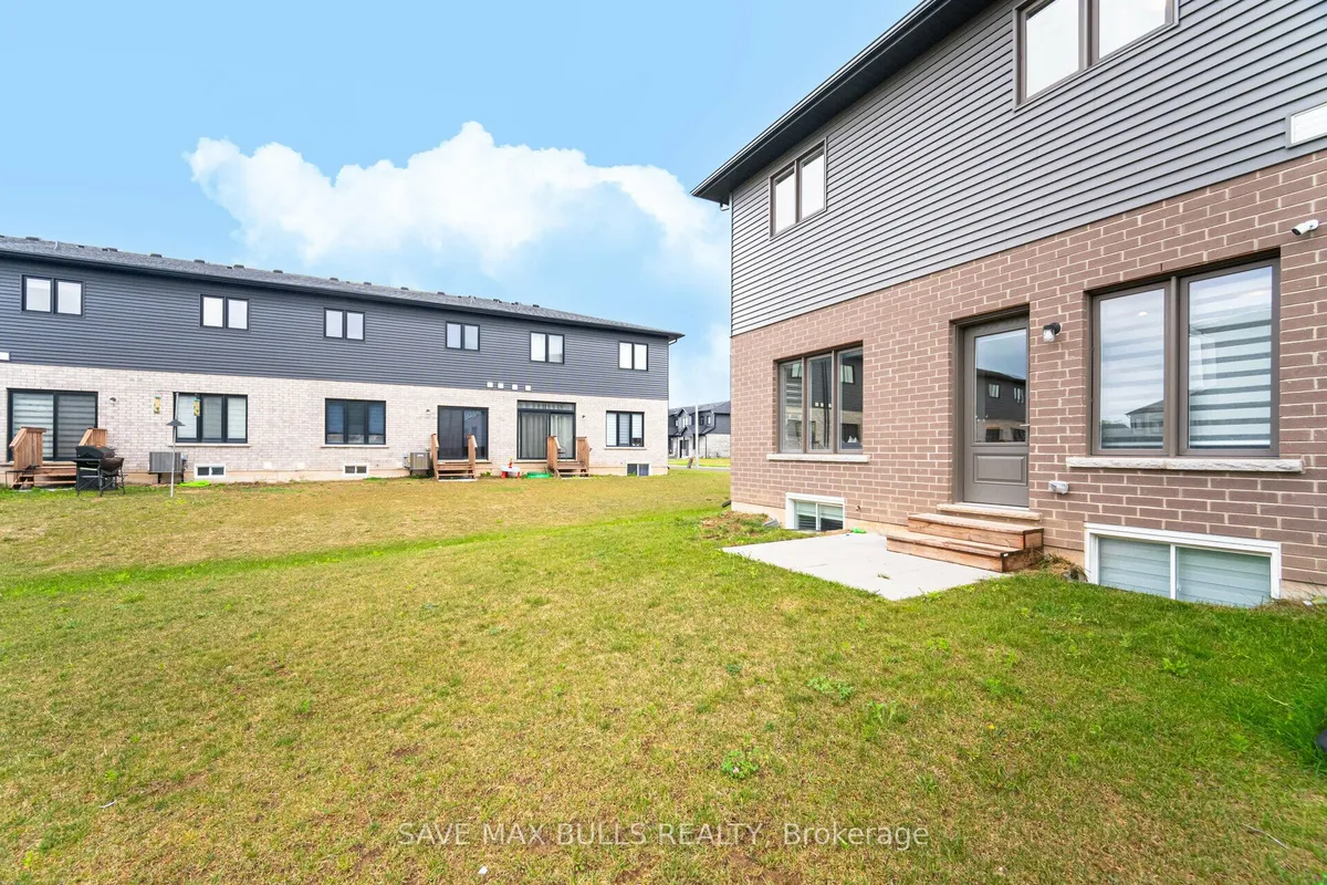 7381 Matteo Drive, ON L2H 3T3