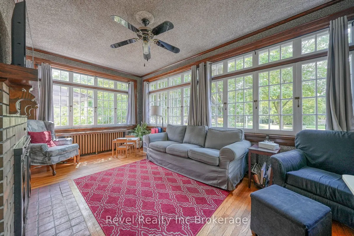 140 Vansittart Avenue, ON N4S 6E6