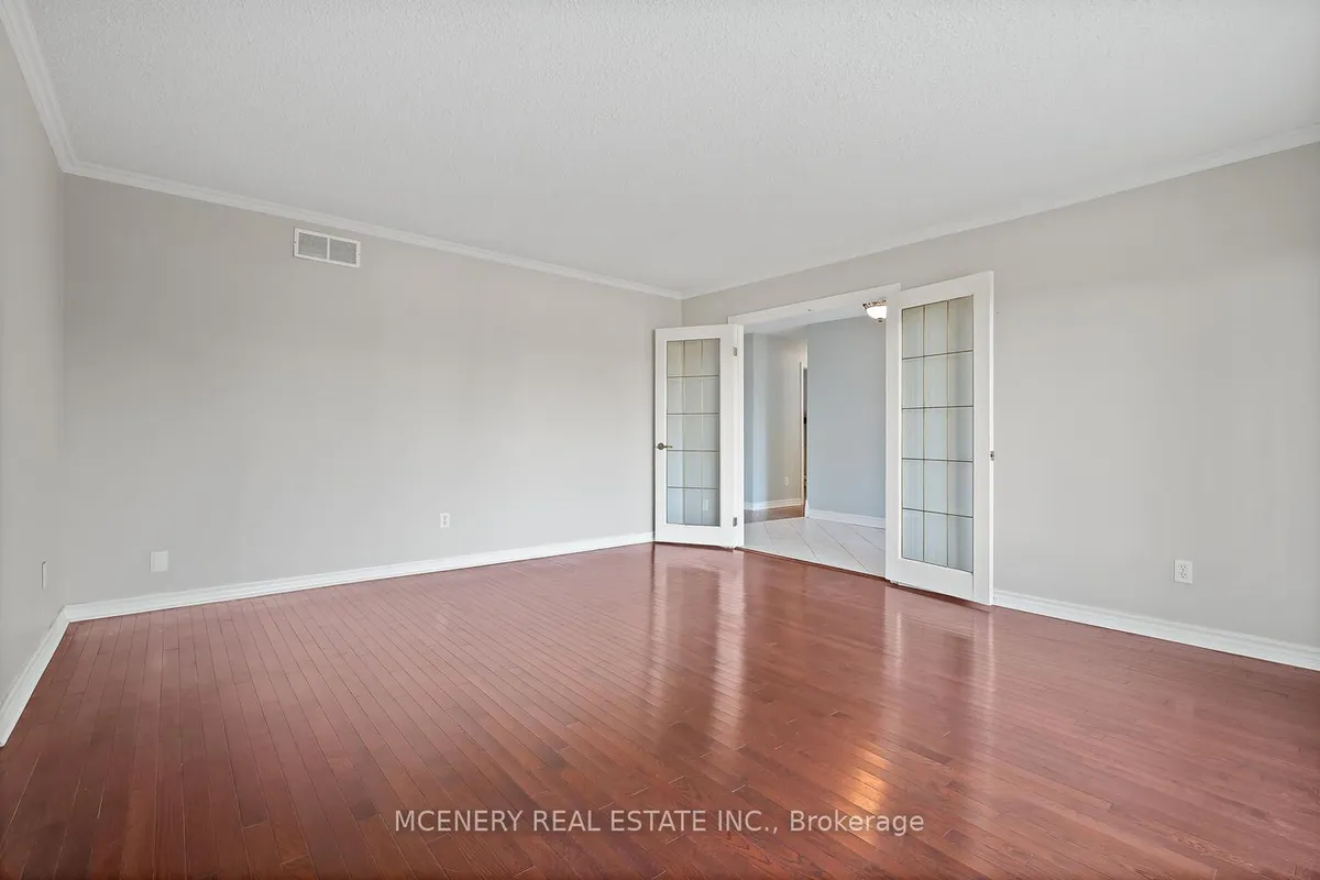 16 PATRICK Drive, ON N0B 1T0