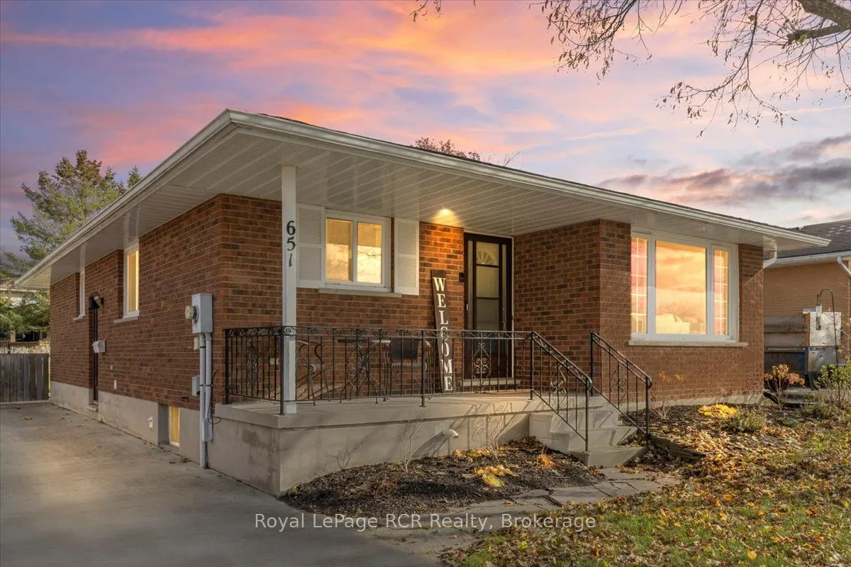 651 19th Avenue, ON N4N 3M8