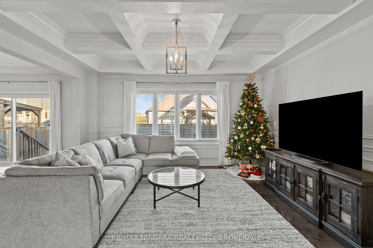 202 SOUTH PELHAM Road, ON L3C 0E7