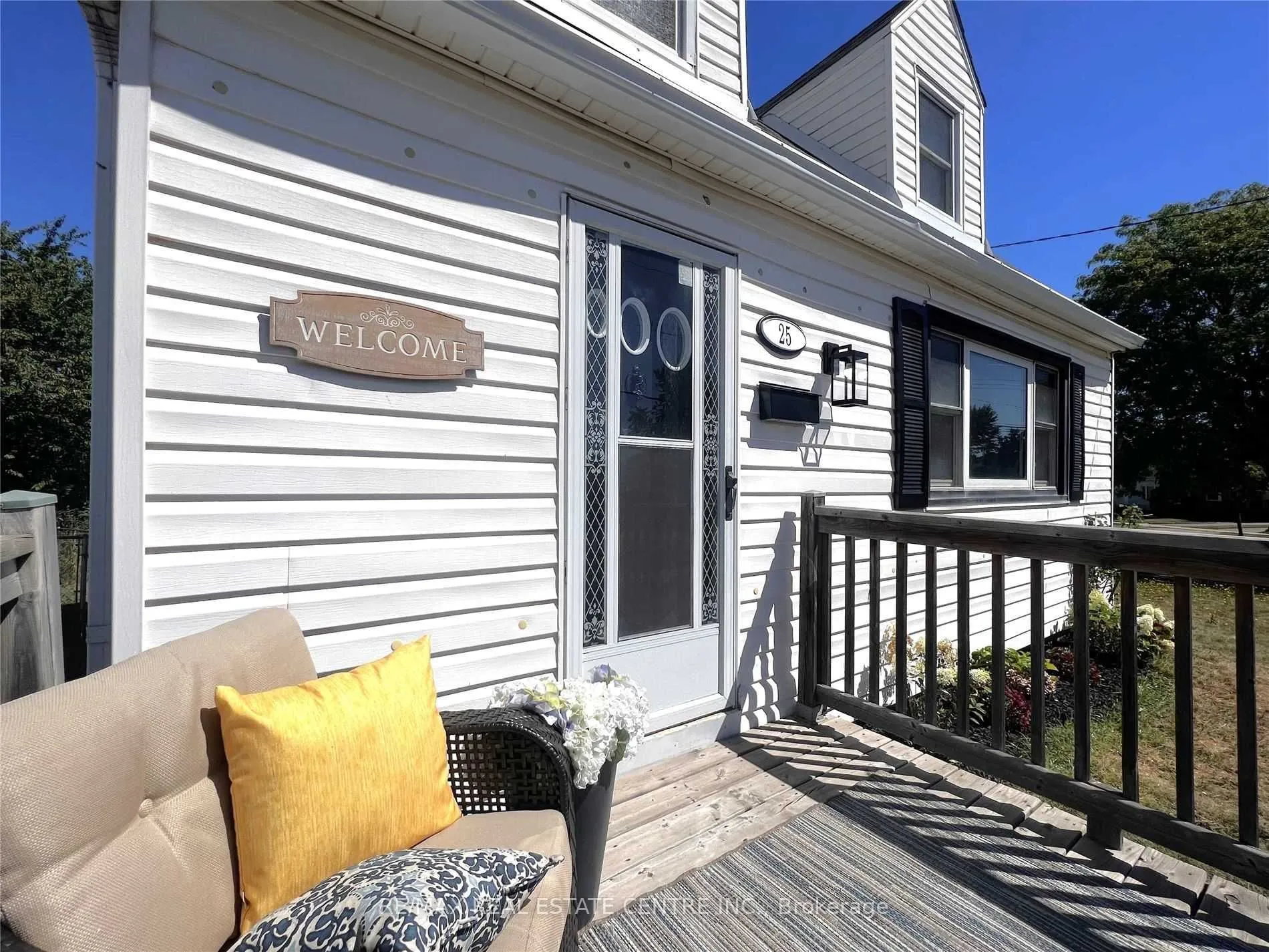 25 Hayes Avenue, ON L8H 1M3