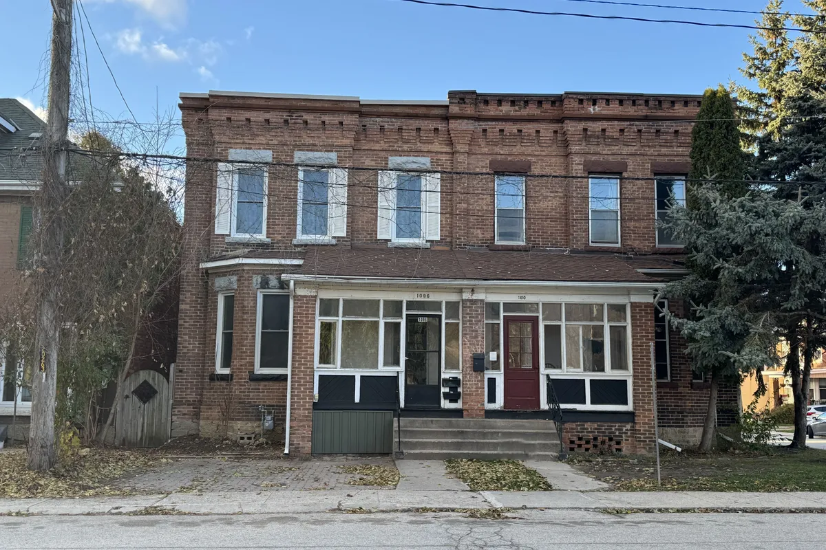 1096 4th Avenue, ON N4K 2P2