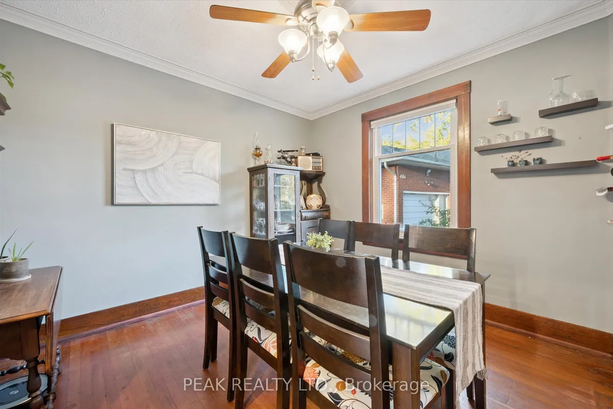 482 Wellington Street, ON N2H 5L5