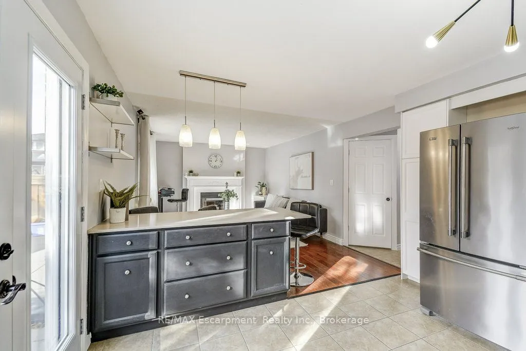 19 National Drive, ON L8G 5C3