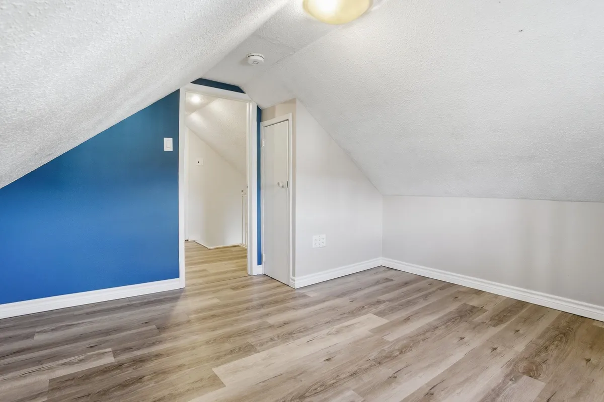 107 Brunel Road, ON P1H 1R1