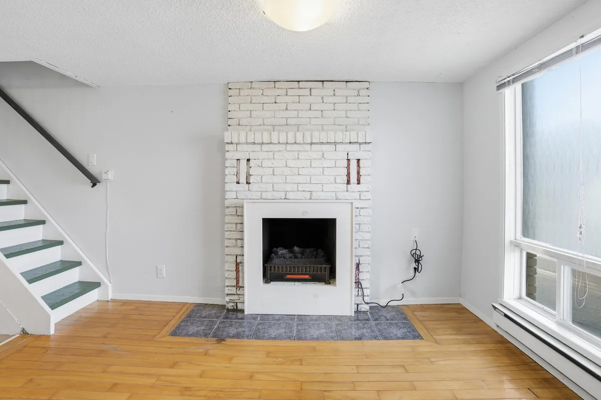 107 Brunel Road, ON P1H 1R1