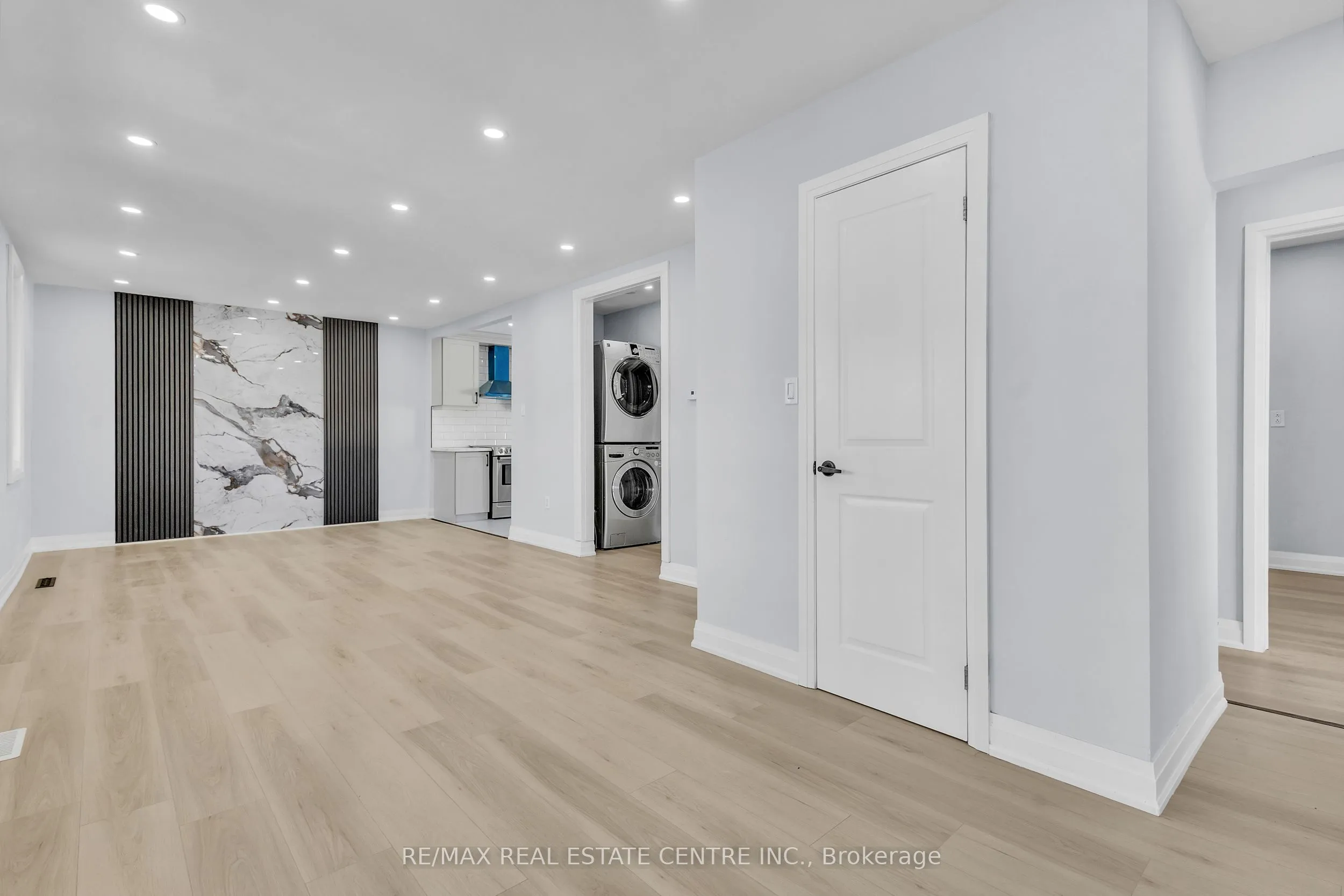 84 Avalon Place, ON N2M 4N7