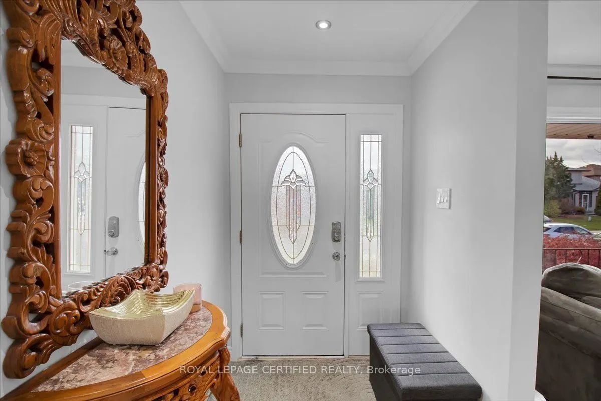 35 Trenholme Crescent, ON L8W 2L4