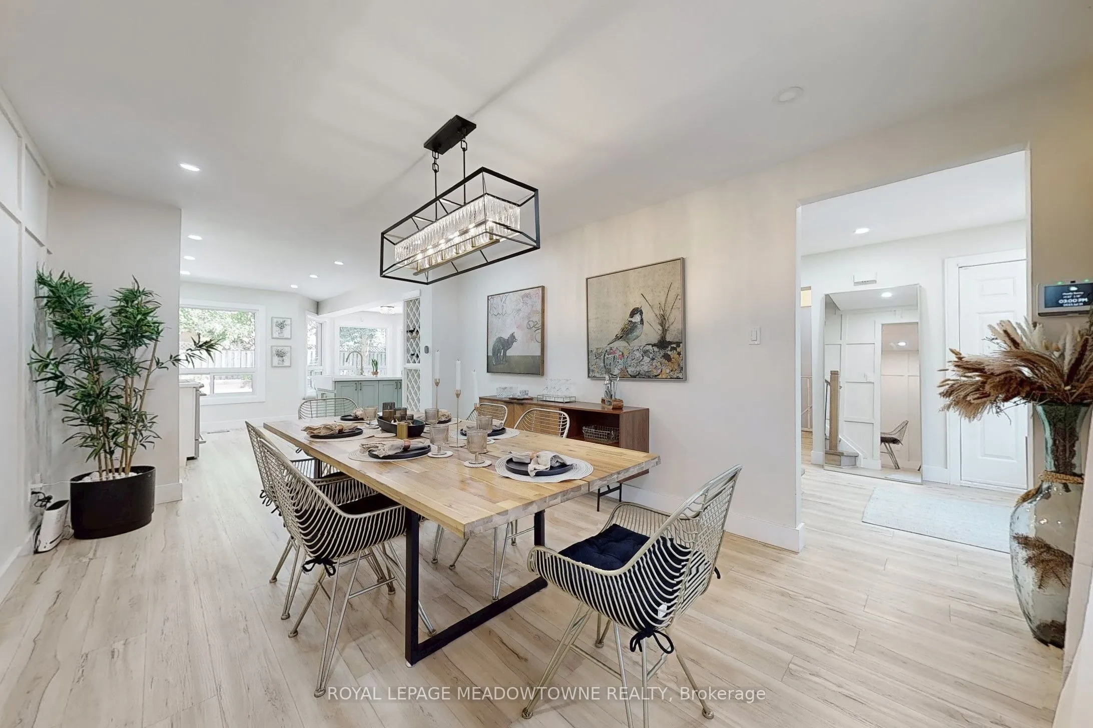 365 Celtic Drive, ON L8E 4N1