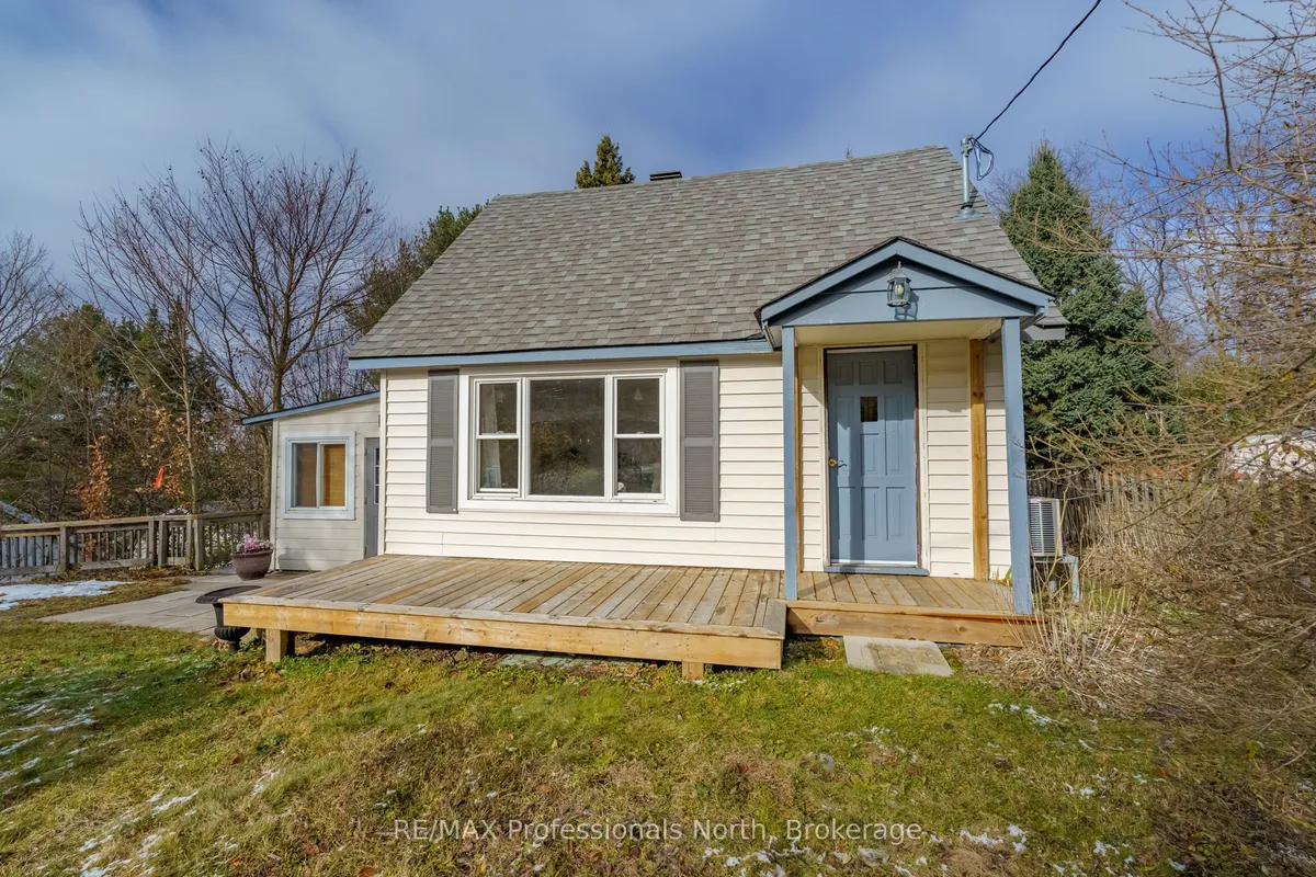 18 George Street, ON P1H 1T9