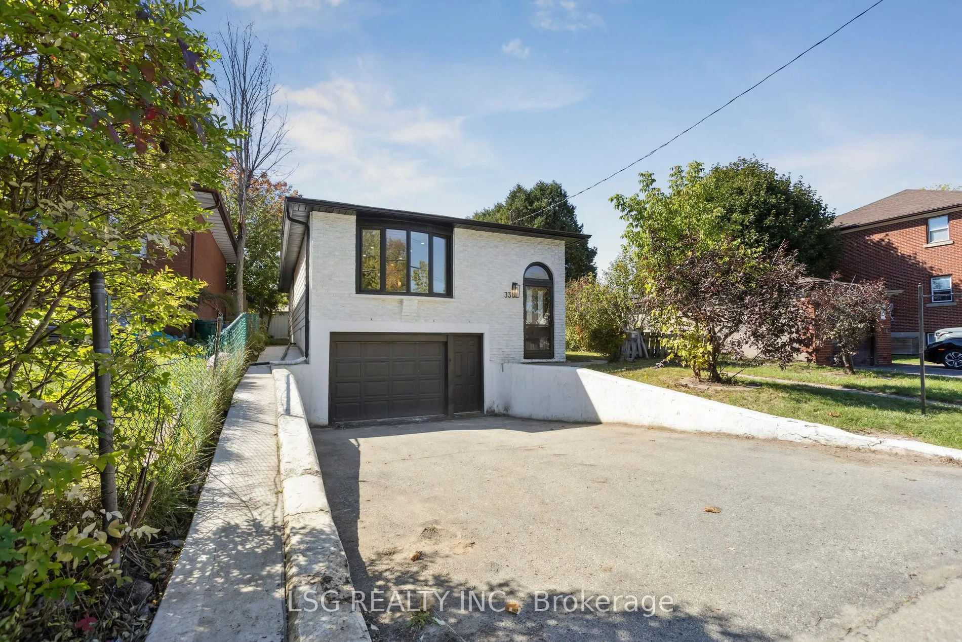 335 Belmont Ave West Avenue, ON N2M 1M7