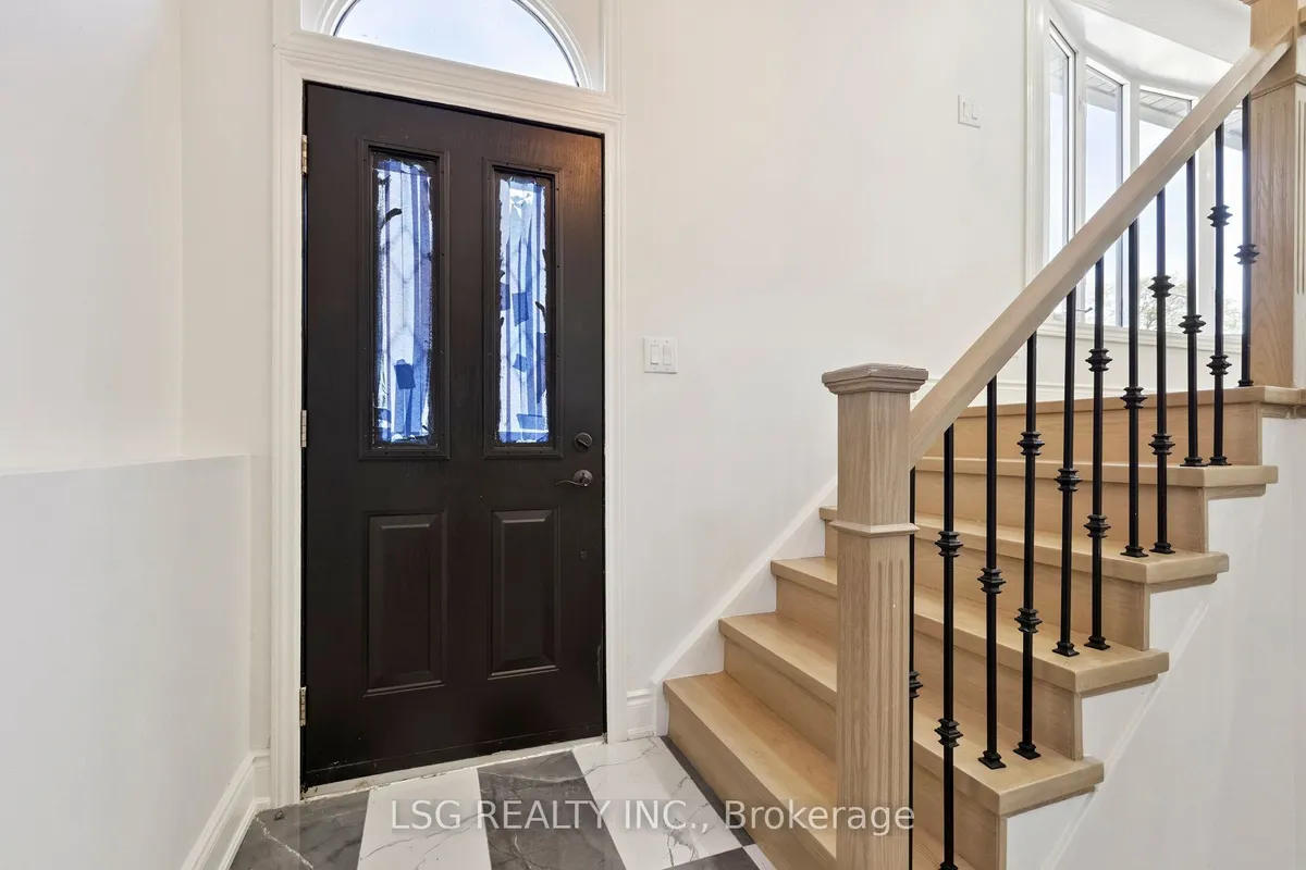 335 Belmont Ave West Avenue, ON N2M 1M7