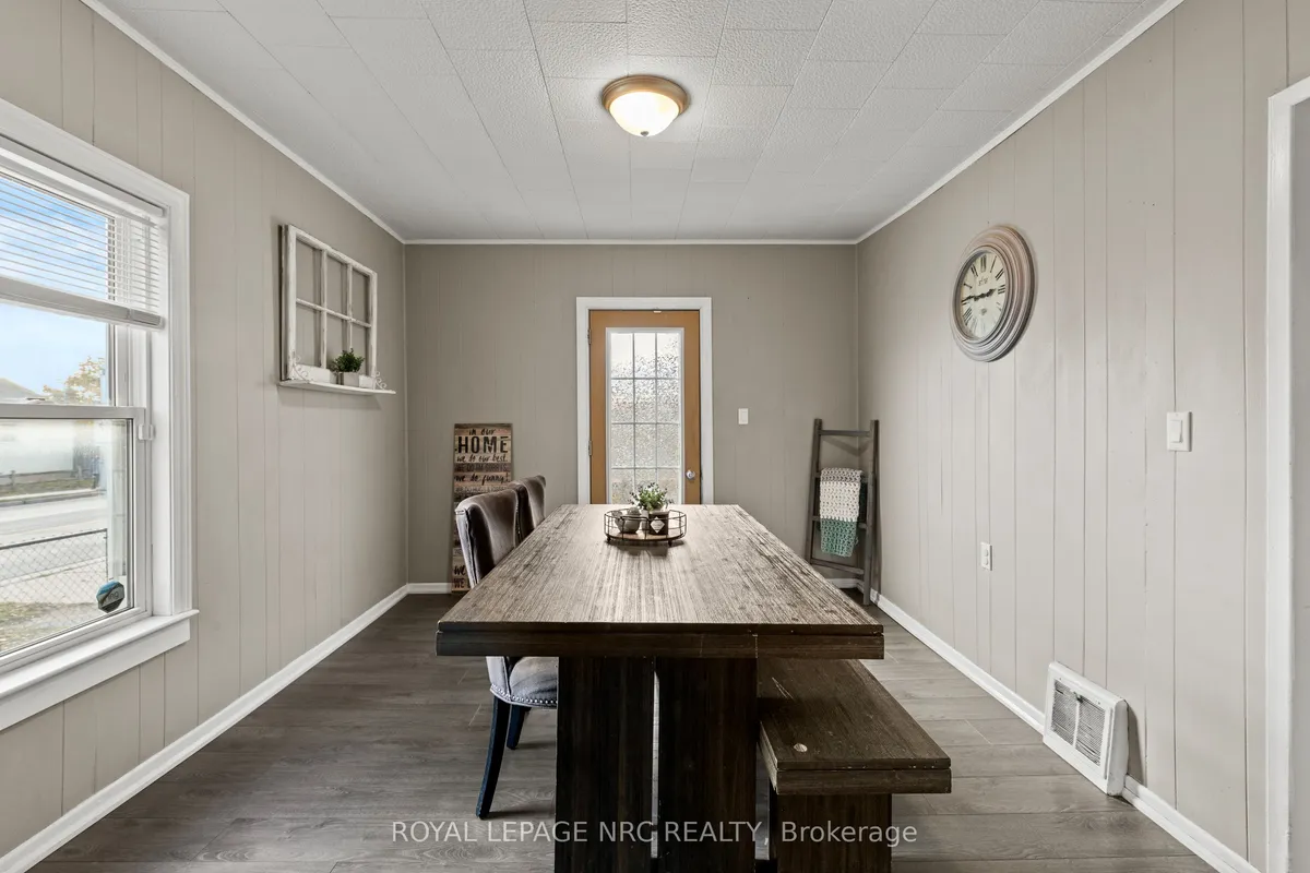 313 Burgar Street, ON L3B 2T5