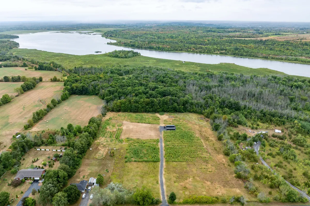 2435 Quabbin Road, ON K0H 2H0