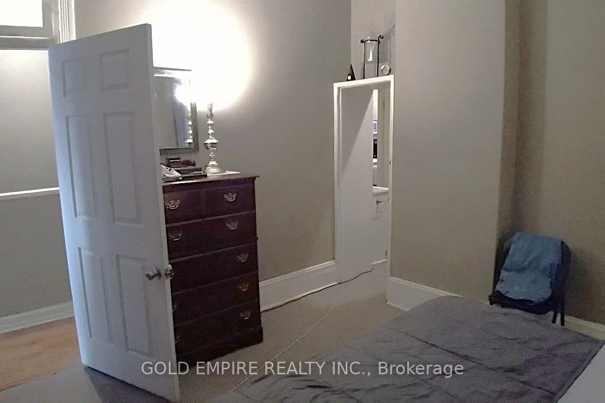 42 Wellington Street, ON N4S 6P3