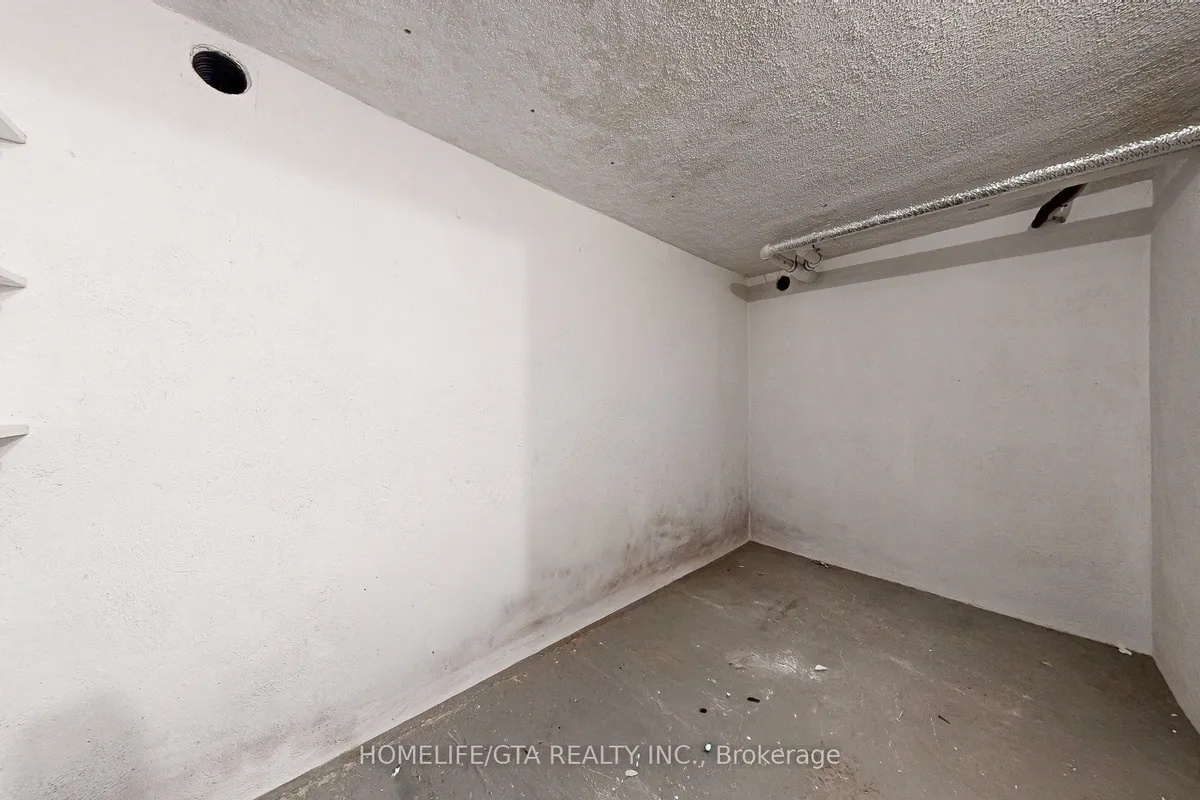 28 Wilkins Drive, ON N2E 1L2