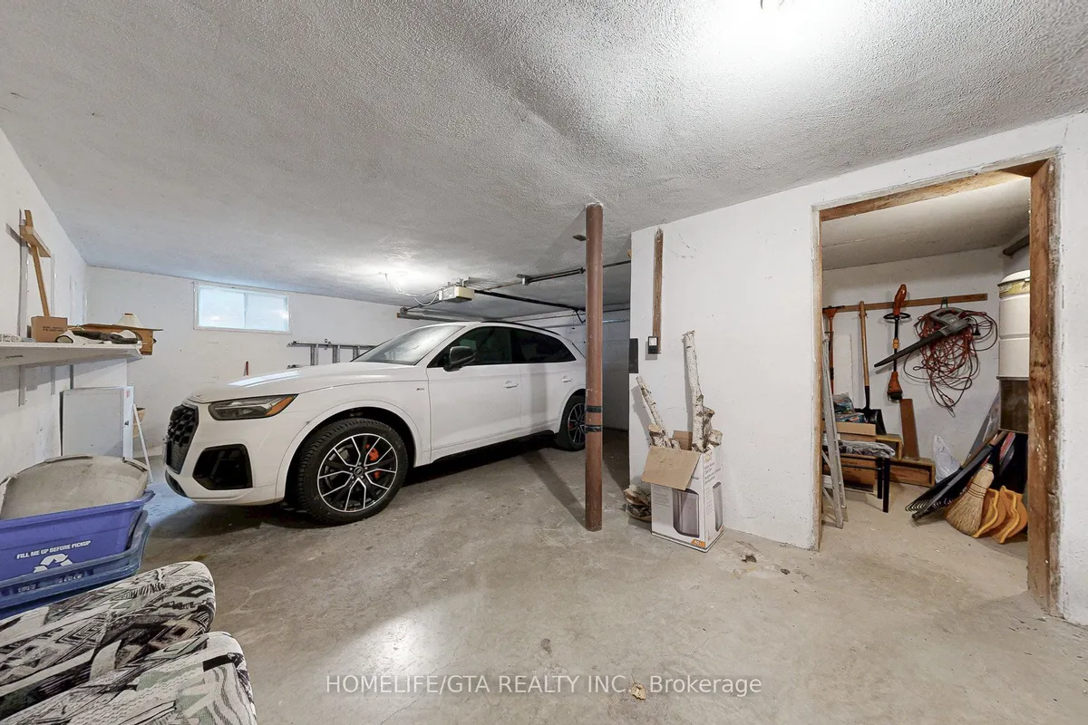 28 Wilkins Drive, ON N2E 1L2