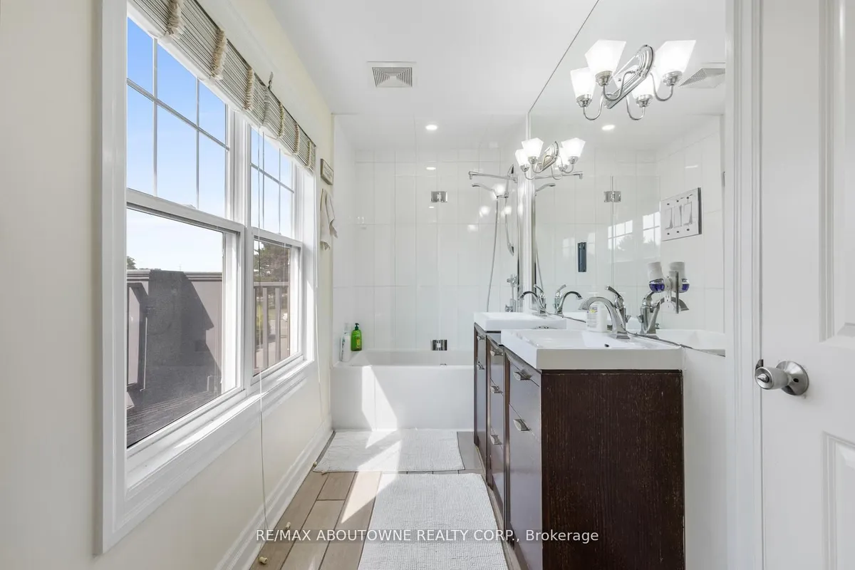 1073 North Service Road, ON L8E 5E1