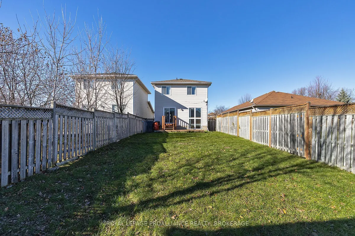 582 Heritage Court, ON K7M 9C9