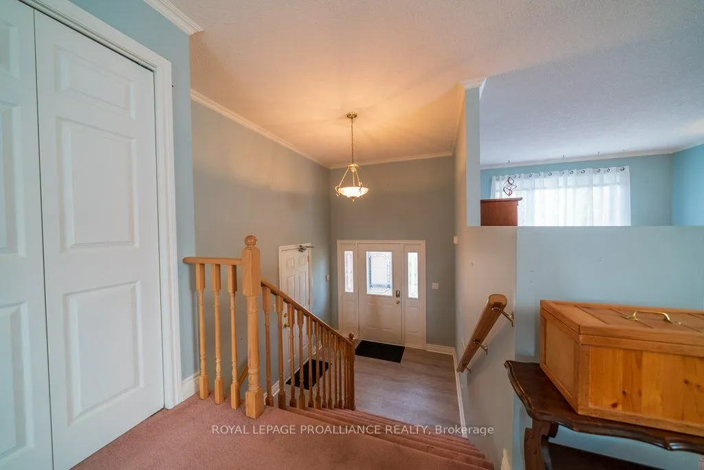 100 Selena Avenue, ON K8P 4C4