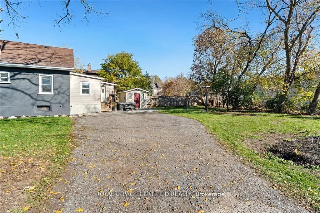 201 Station Street, ON K8N 2T5