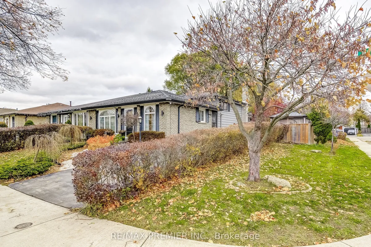 83 Birchview Drive, ON L8T 4P6