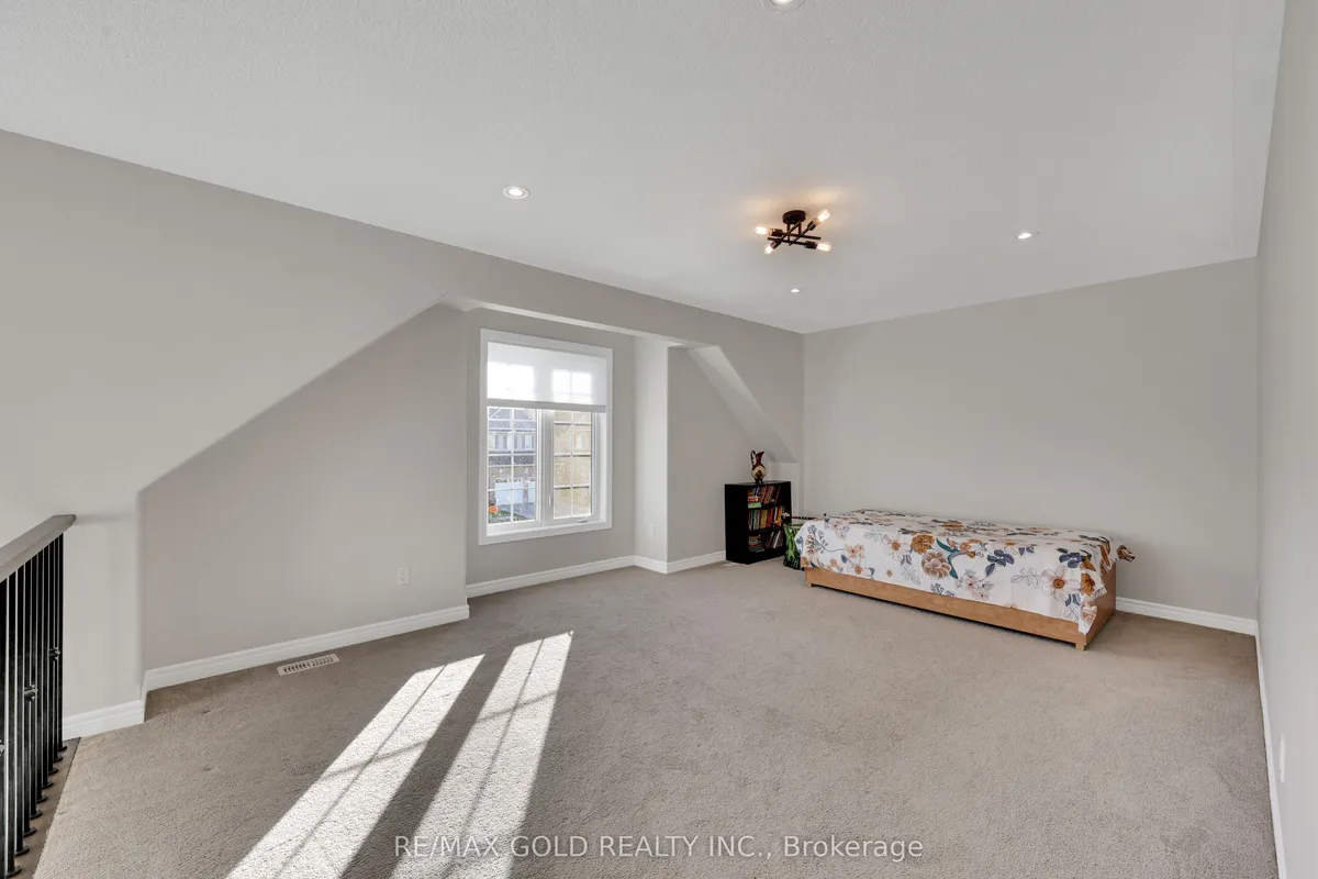 137 Passchendaele Street, ON N0J 1M0