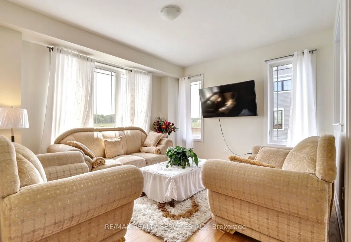 237 Eastbridge Avenue, ON L3B 0M6