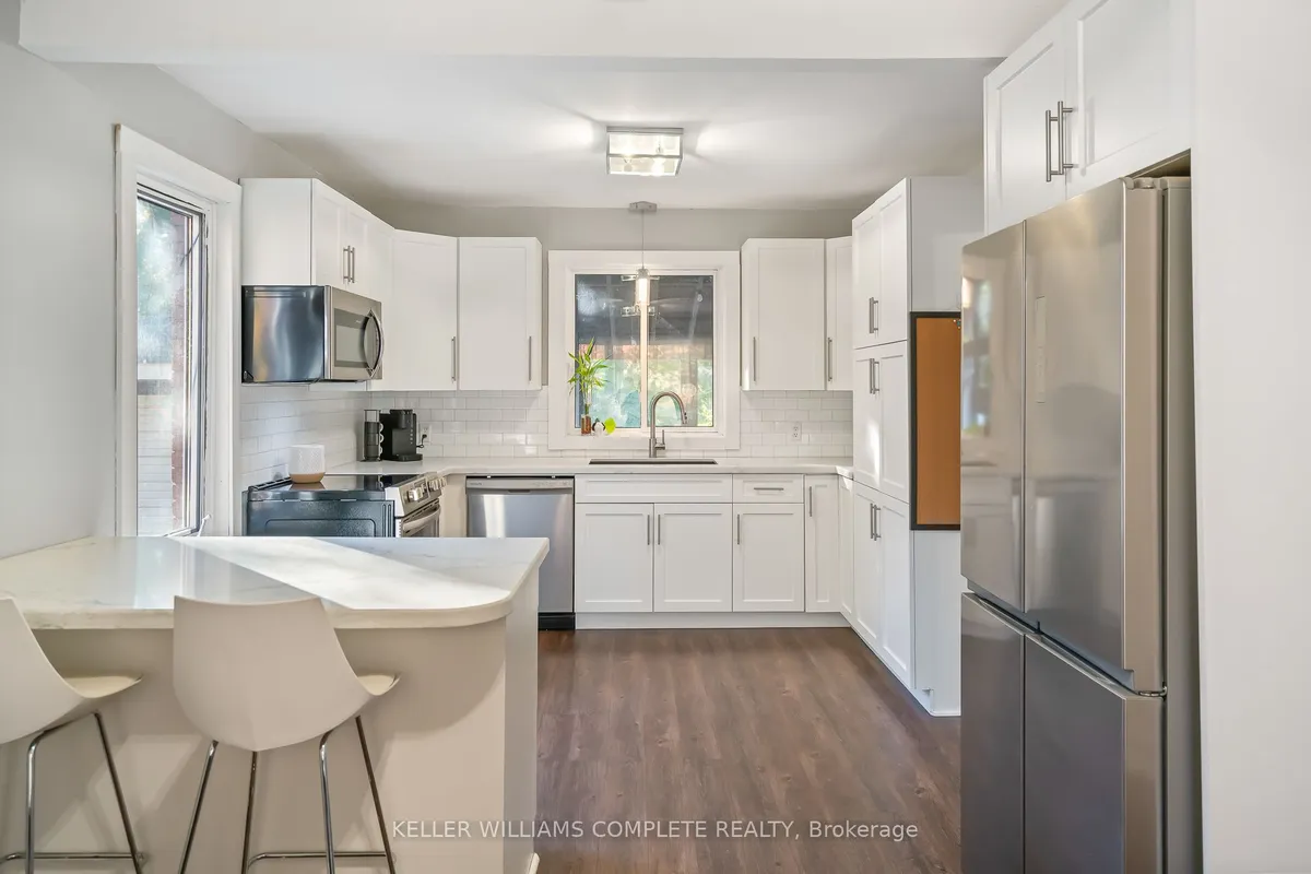 111 Price Avenue, ON L3C 3Y3