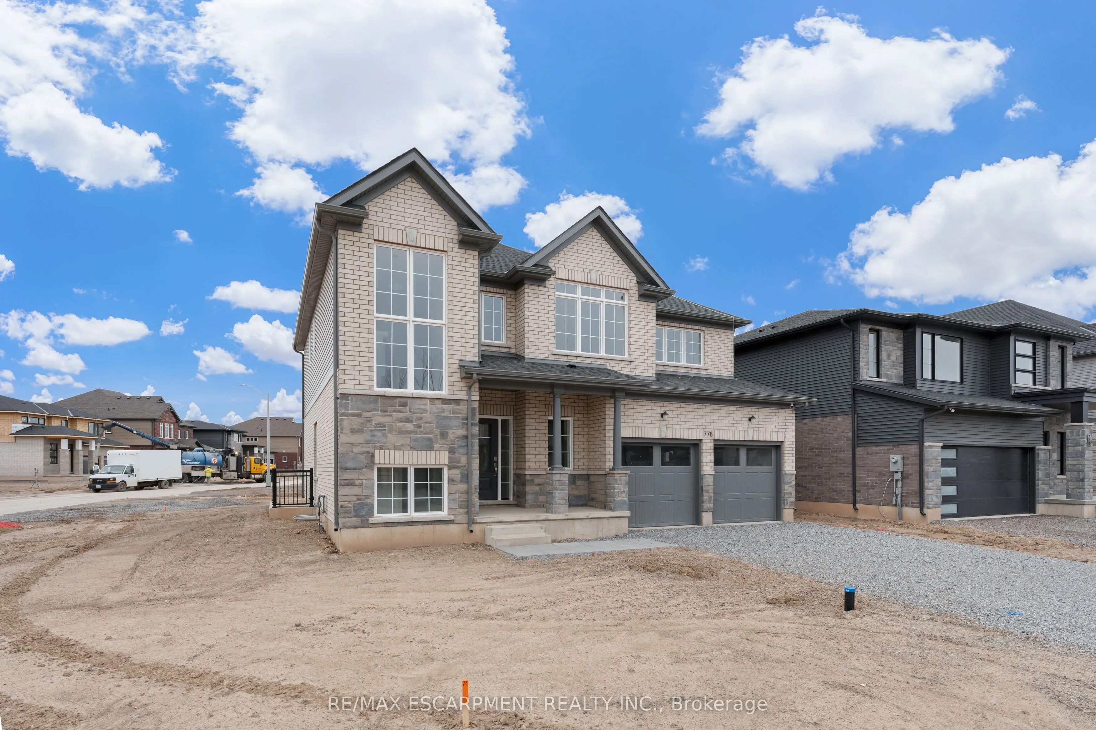 Detached interior view at 778 Bradford Avenue Fort Erie