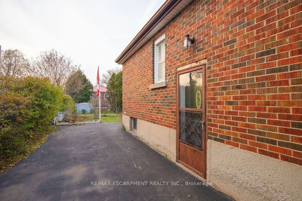 156 East 36th Street, ON L8W 1C8