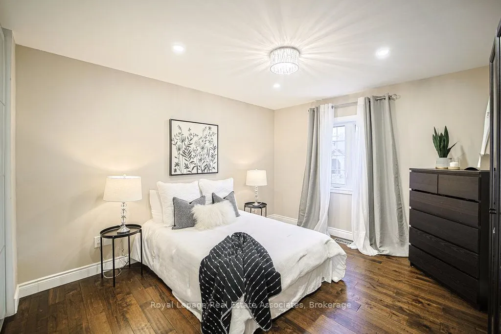 12 Valley Ridge Lane, ON L8N 2Z7