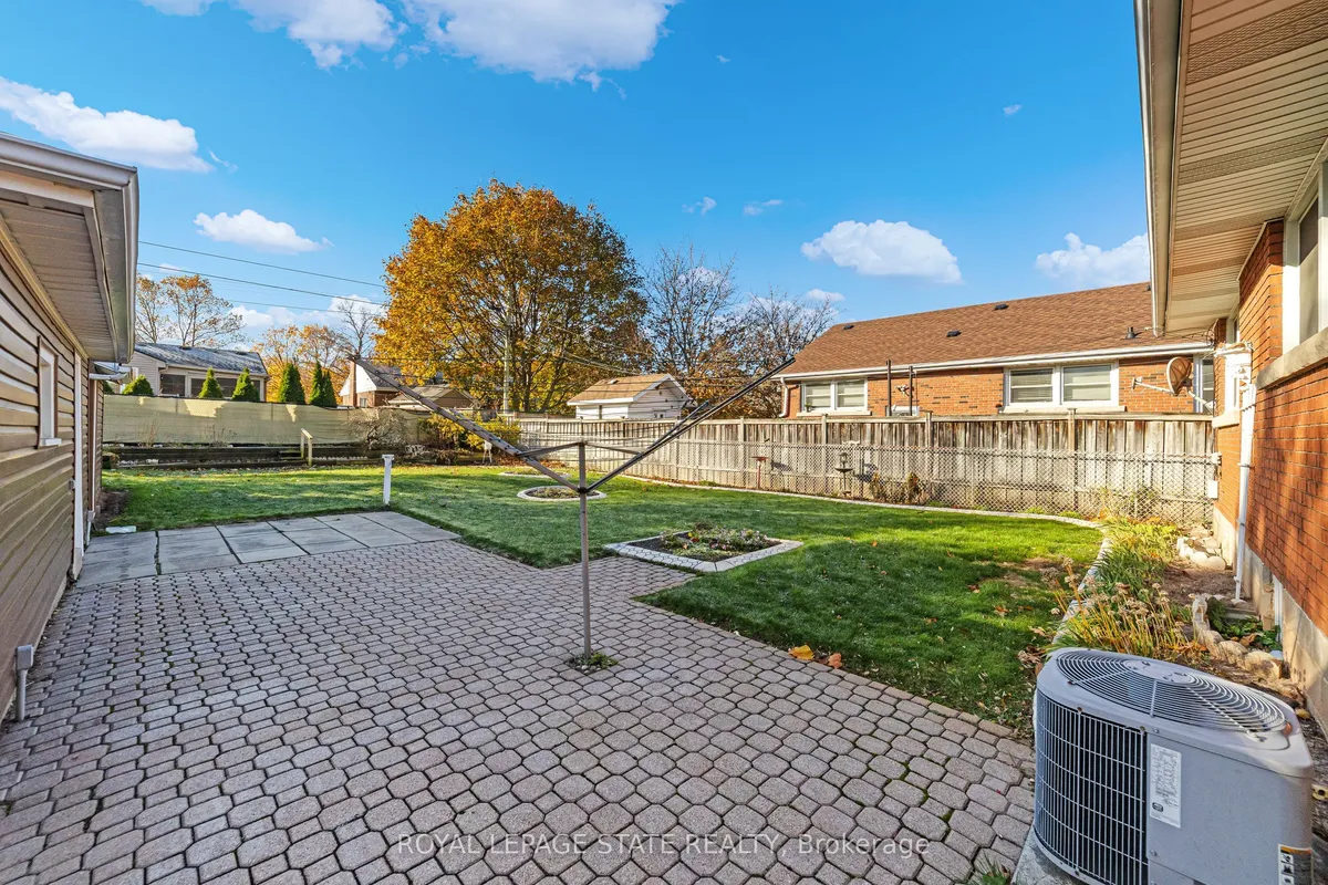 20 Burwell Avenue, ON L8G 3L7