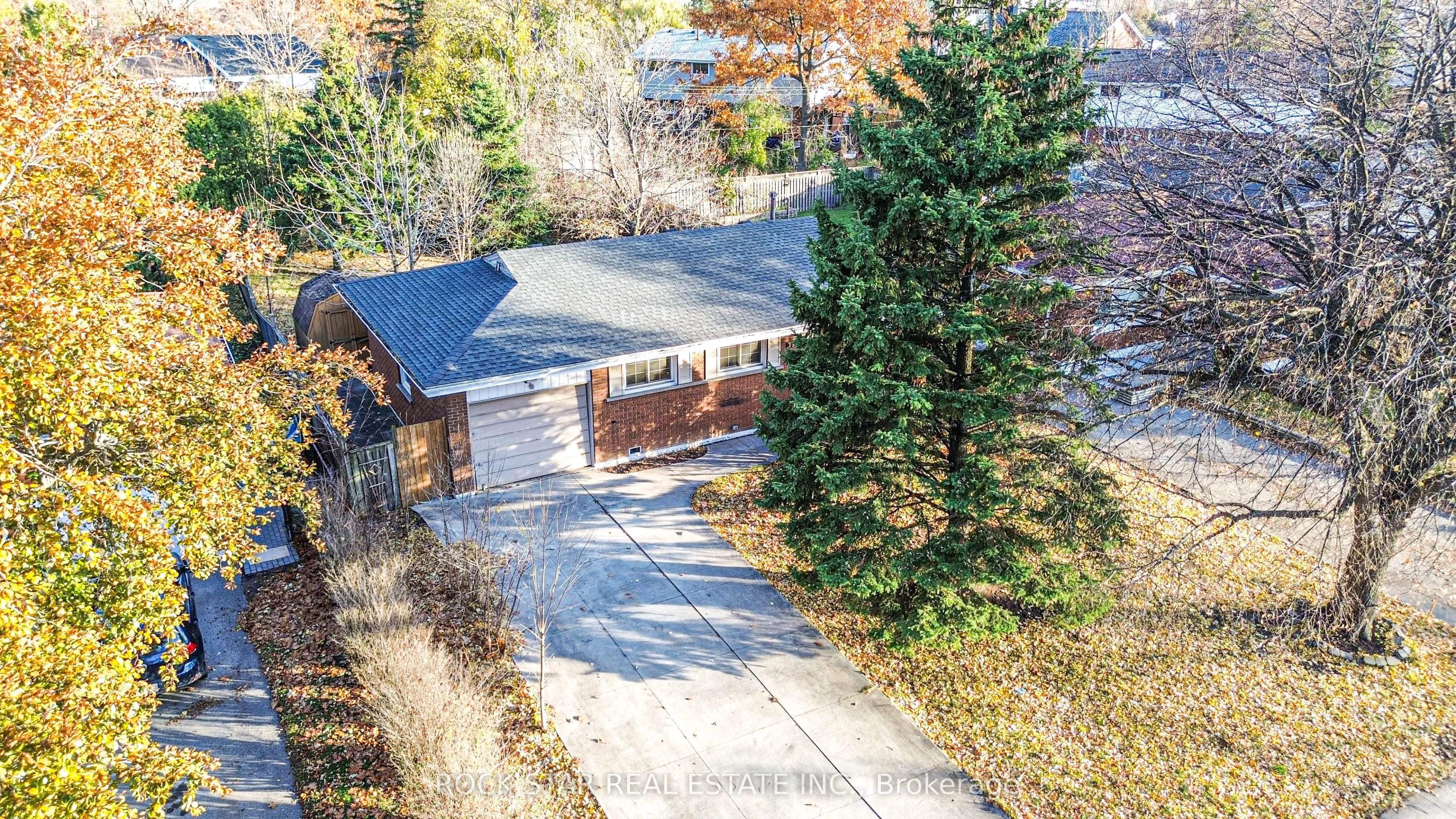 39 Carousel Avenue, ON L9A 4L7