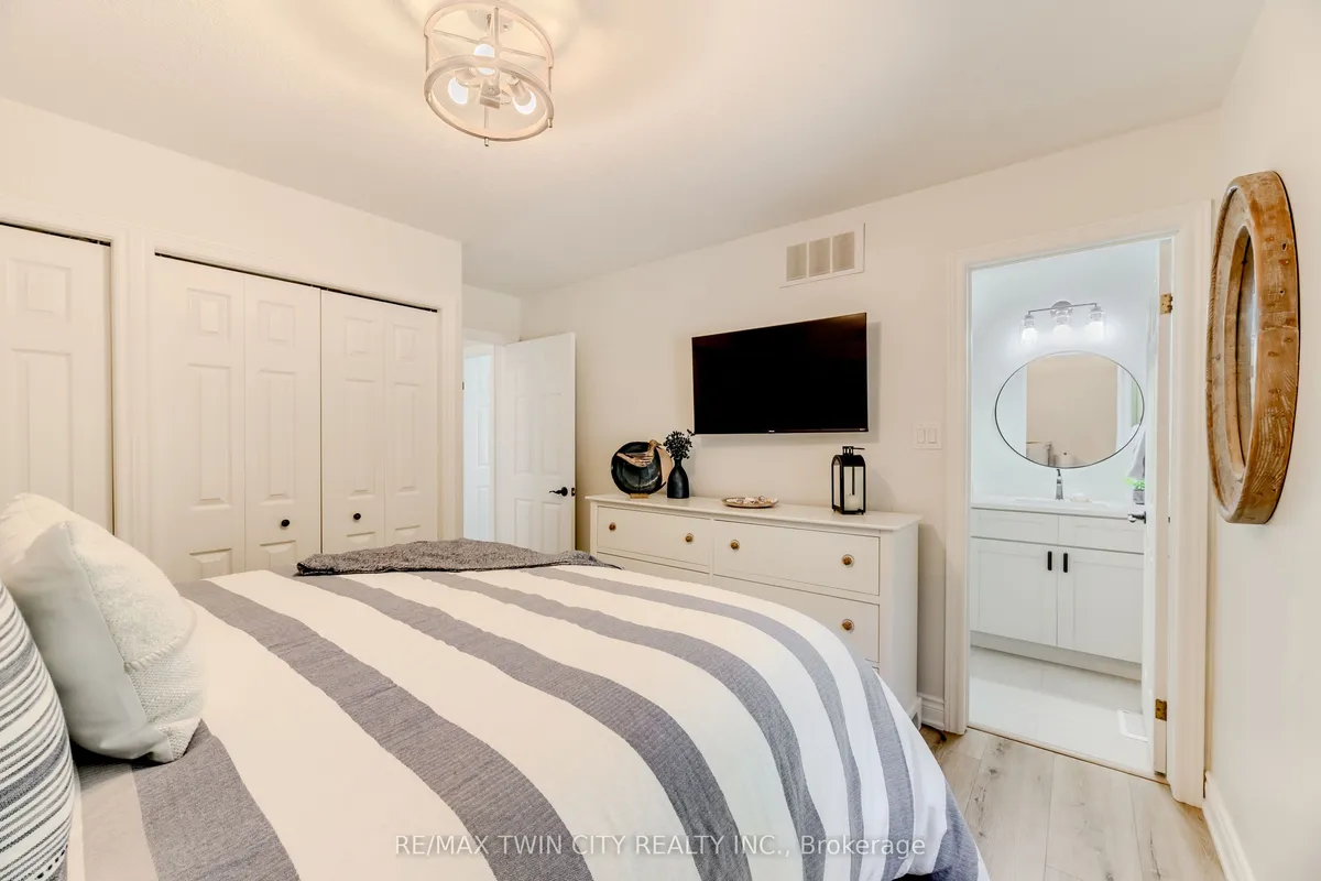 5 Newport Lane, ON N0A 1N7