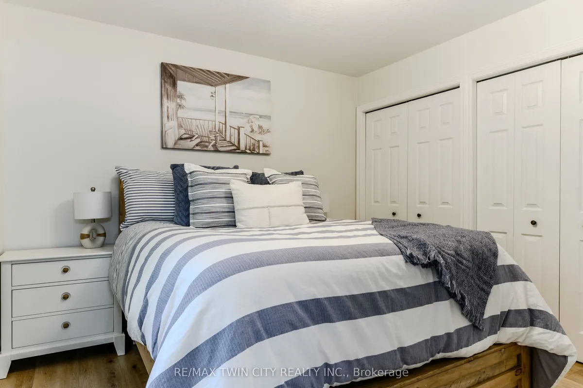 5 Newport Lane, ON N0A 1N7