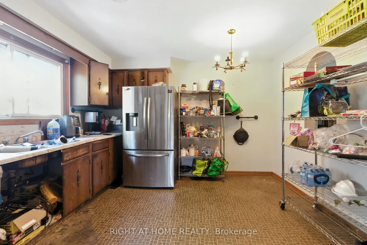 4363 Meadowvale Drive, ON L2E 5W8