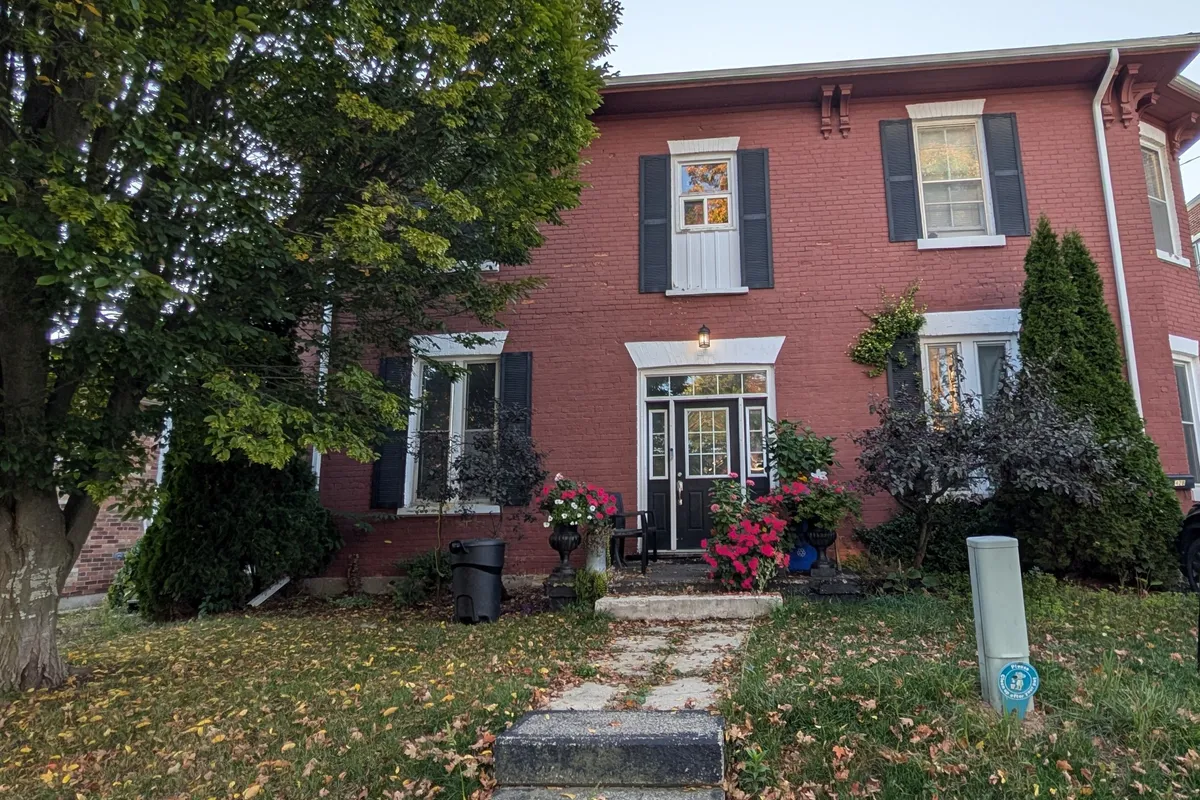 42 Brock Street, ON N4S 3B5